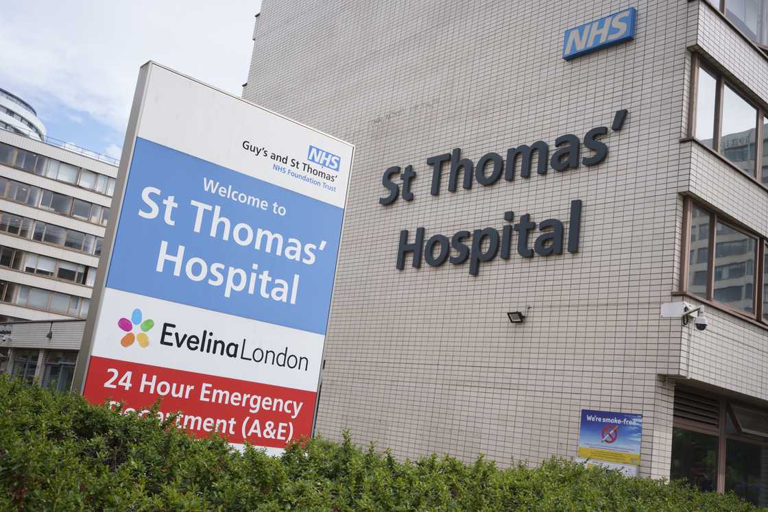 Doctor, Nigeria, Relocates, Healthcare, Salary Doctor, Nigeria, Relocates, Healthcare, Salary