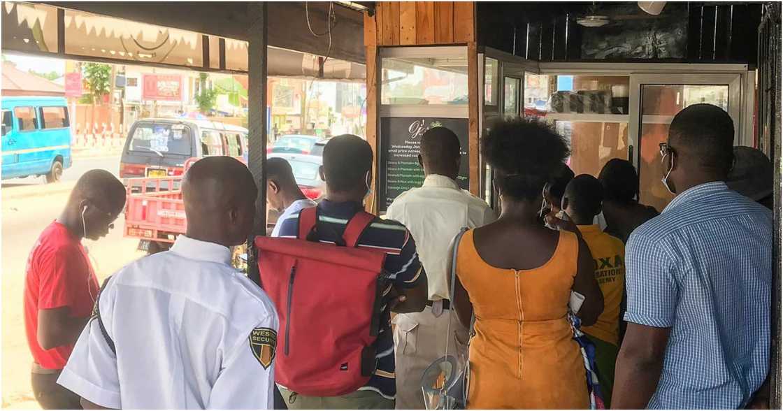 Ghanaian lady quits journalism job to sell beans and gari Ghanaian lady quits journalism job to sell beans and gari