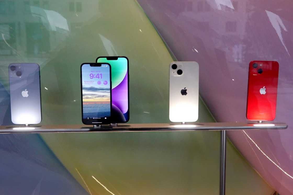 The French agency that regulates radio frequencies said the iPhone 12 emits more electromagnetic waves than permitted The French agency that regulates radio frequencies said the iPhone 12 emits more electromagnetic waves than permitted