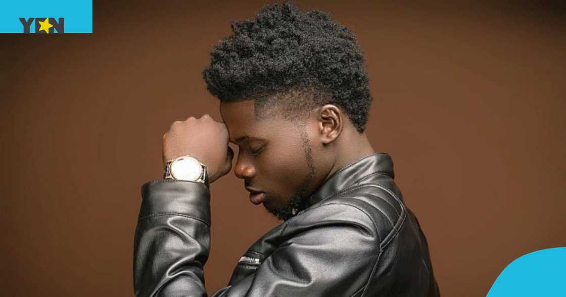 Kuami Eugene, Kuami Eugene Mahama, Kuami Eugene cedi-dollar, Kuami Eugene cries about dollar, Kuami Eugene Twitter, Kuami Eugene John Mahama, John Mahama dollar rate Kuami Eugene, Kuami Eugene Mahama, Kuami Eugene cedi-dollar, Kuami Eugene cries about dollar, Kuami Eugene Twitter, Kuami Eugene John Mahama, John Mahama dollar rate