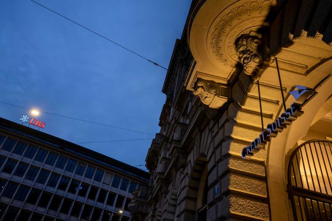 Switzerland's largest banks, UBS and Credit Suisse, are both headquartered in Zurich Switzerland's largest banks, UBS and Credit Suisse, are both headquartered in Zurich