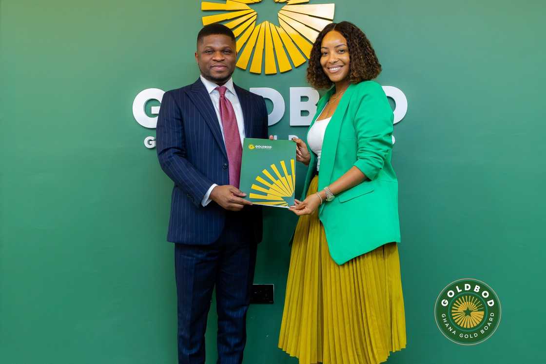 Roselyn Ngissah, Jackie Appiah, Joselyn Dumas's birthday photos, Joselyn Dumas's 45th birthday, Joselyn Dumas' stylish looks, Joselyn Dumas' kente gown Roselyn Ngissah, Jackie Appiah, Joselyn Dumas's birthday photos, Joselyn Dumas's 45th birthday, Joselyn Dumas' stylish looks, Joselyn Dumas' kente gown