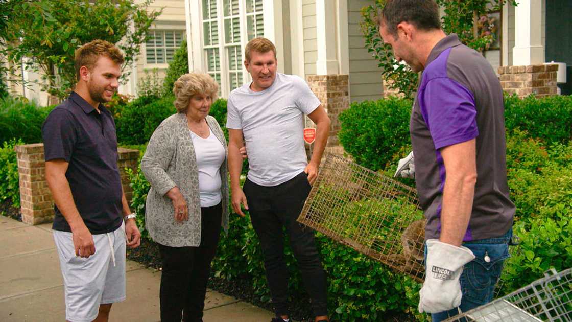 how did derrick chrisley die? how did derrick chrisley die?