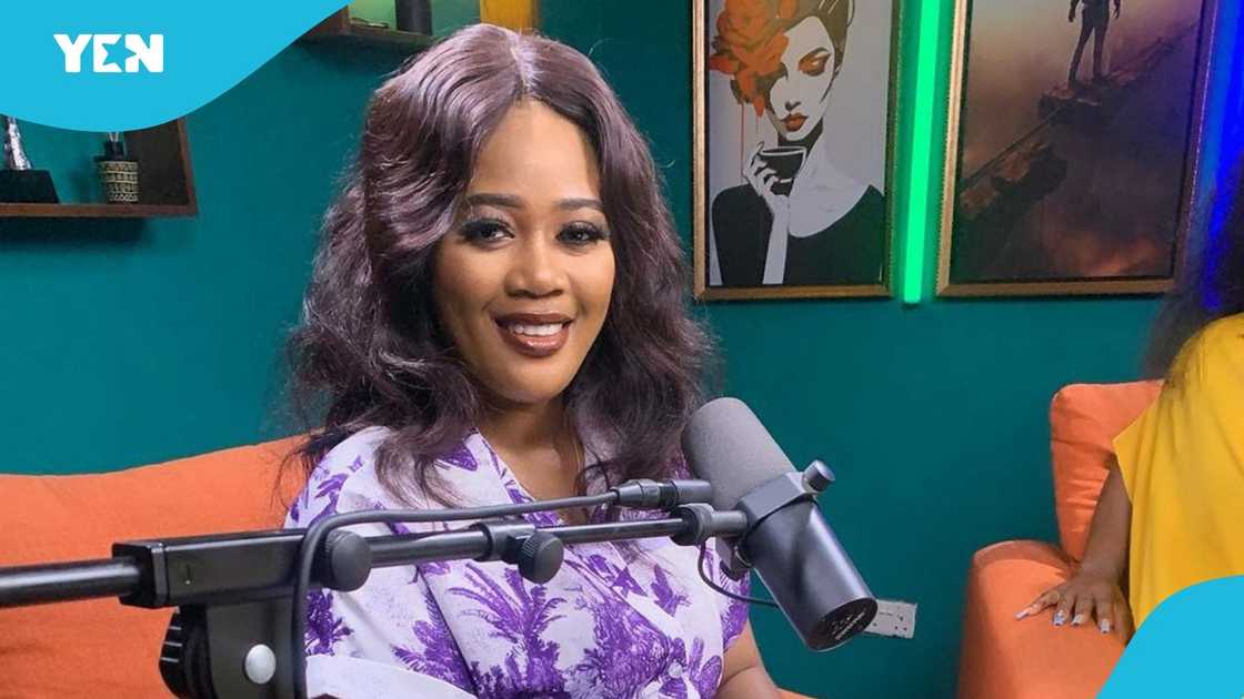 Lorrry fare, depend on men, women, young ladies Lorrry fare, depend on men, women, young ladies