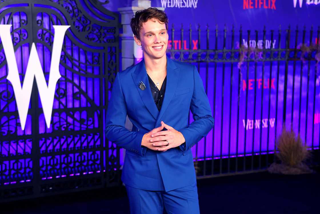 Hunter Doohan attends the world premiere of Netflix's "Wednesday" at Hollywood Legion Theatre Hunter Doohan attends the world premiere of Netflix's "Wednesday" at Hollywood Legion Theatre