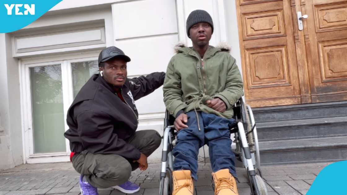Footballer, Ghanaian, St Pauli, Church, Hamburg, Street, Homeless, Help, Donation Footballer, Ghanaian, St Pauli, Church, Hamburg, Street, Homeless, Help, Donation