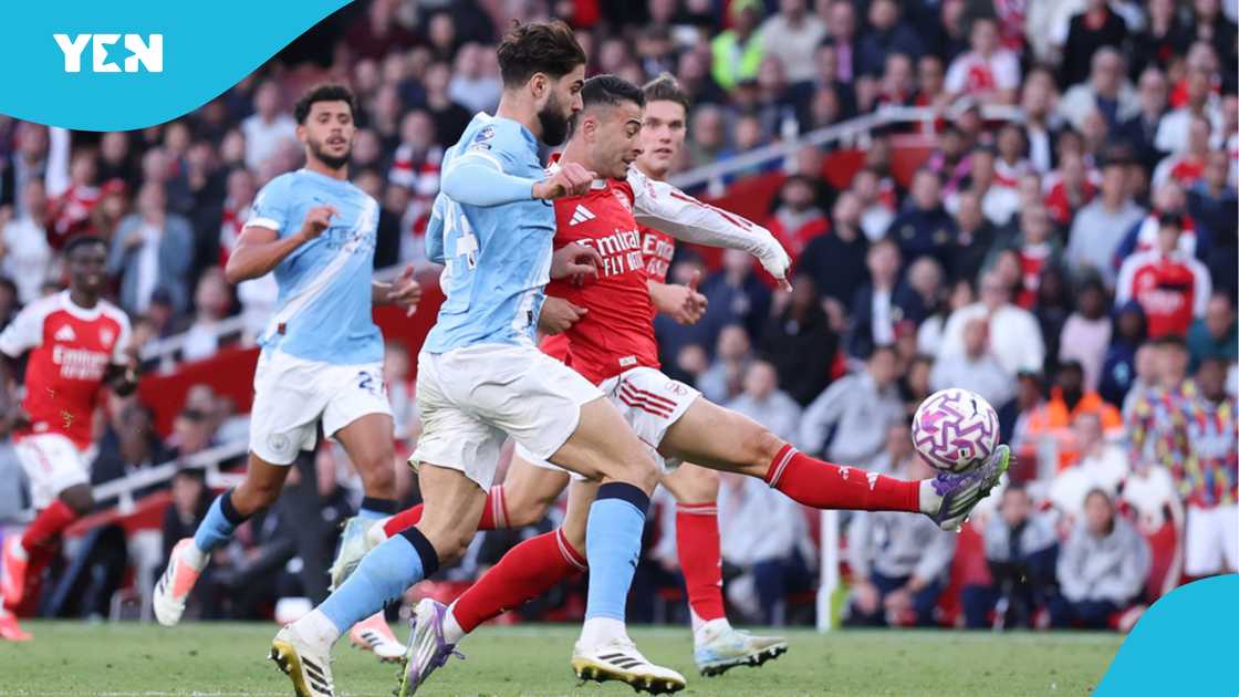 Emmanuel Adebayor, Manchester City, Premier League race, Premier League run-in, Premier League winner, Adebayor predicts EPL winner, Arsenal defeat Tottenham, Arsenal, Man City to win EPL.