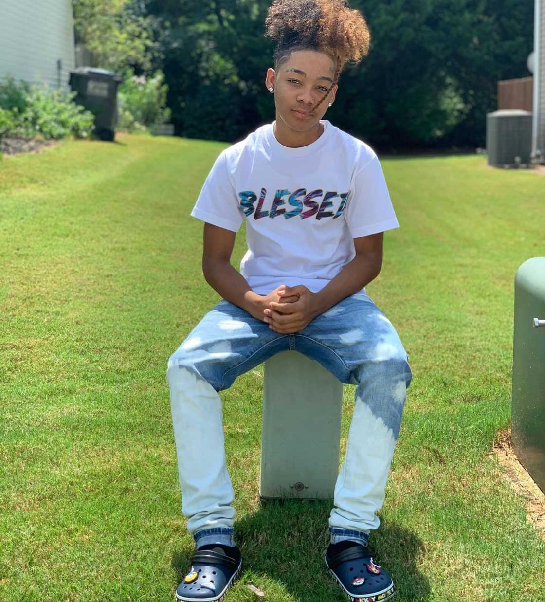 Curly Head Monty Curly Head Monty