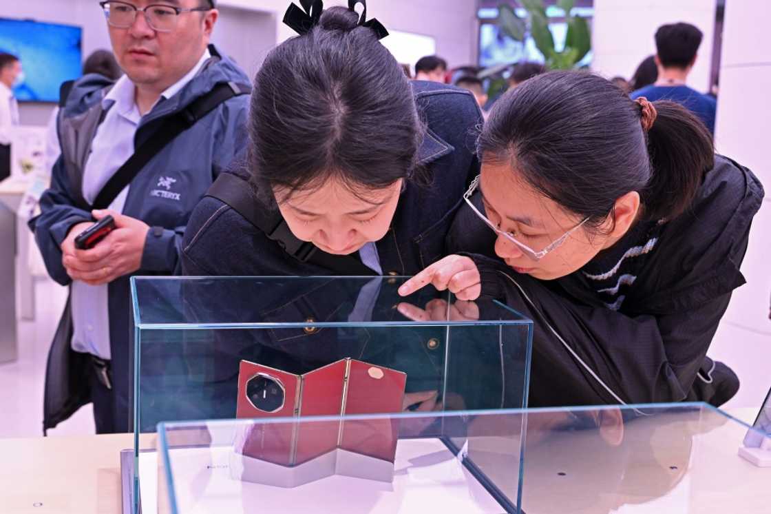 China overtook France in 11th place China overtook France in 11th place