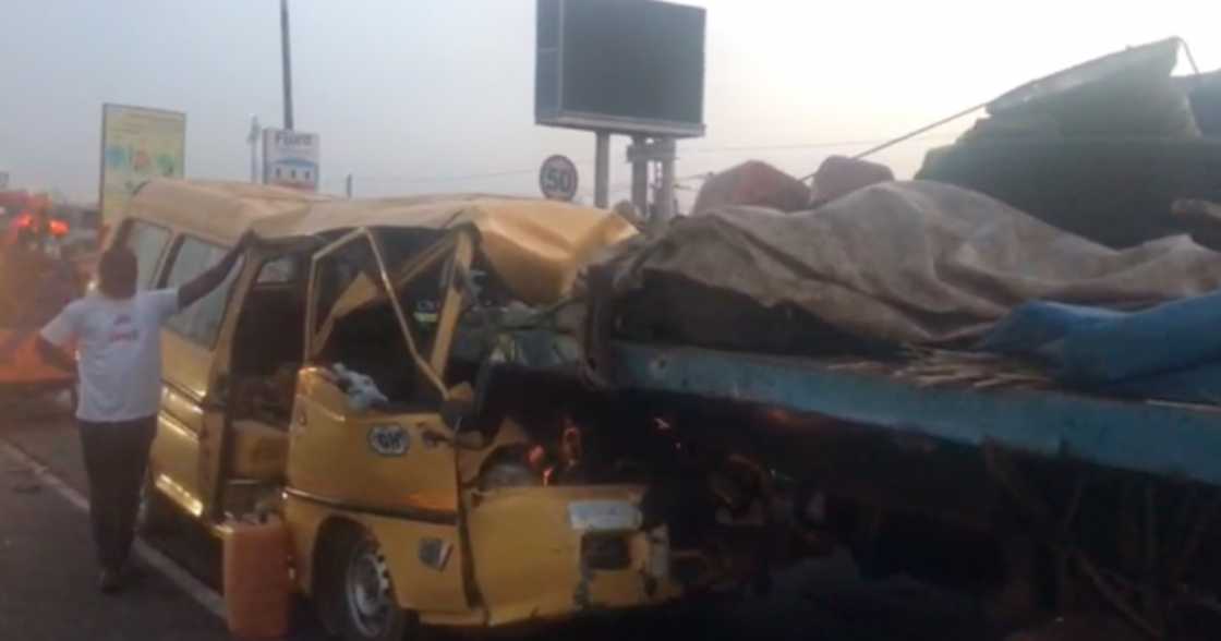 2 persons reported after Trotro crashes into broken-down truck at Tesano