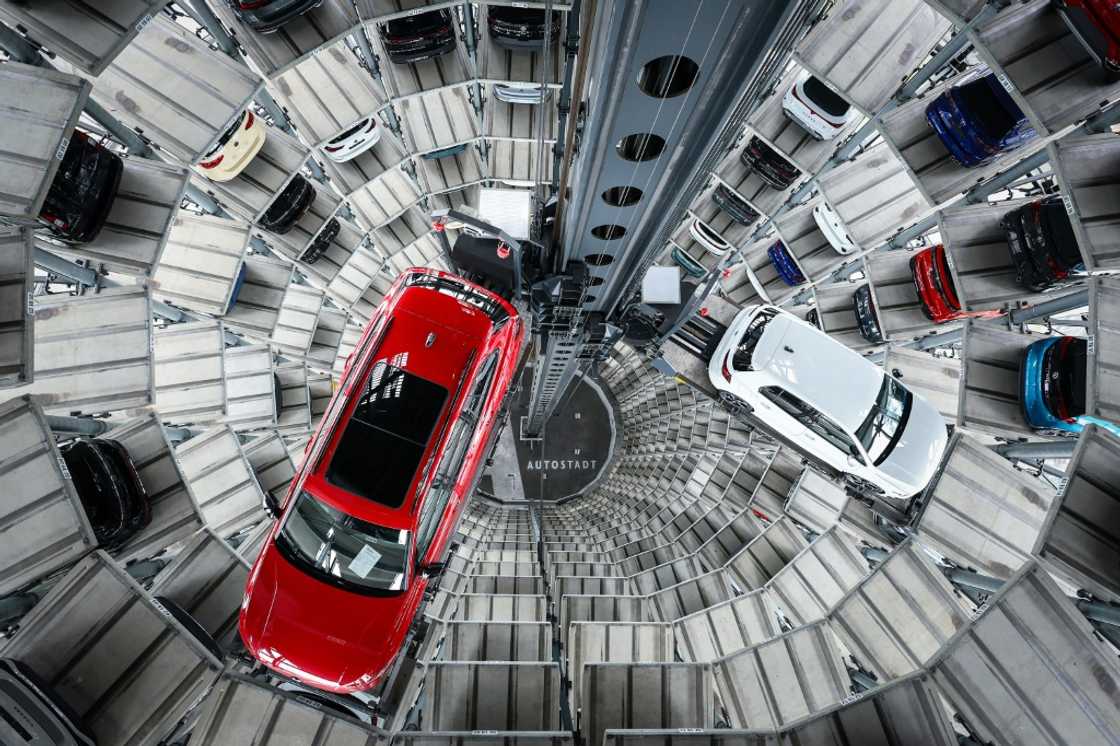 Automakers will need to decide how much of the hit to absorb and how much to pass on if President Donald Trump's tariffs stay in place Automakers will need to decide how much of the hit to absorb and how much to pass on if President Donald Trump's tariffs stay in place