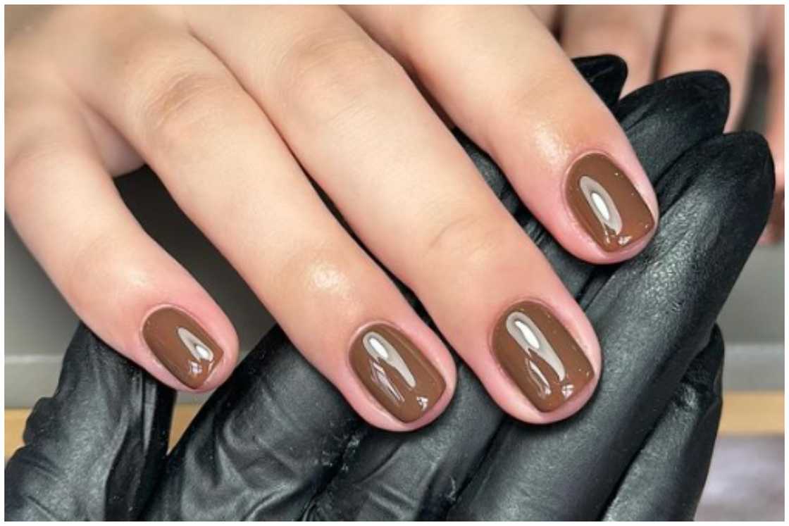 Chocolate brown nails