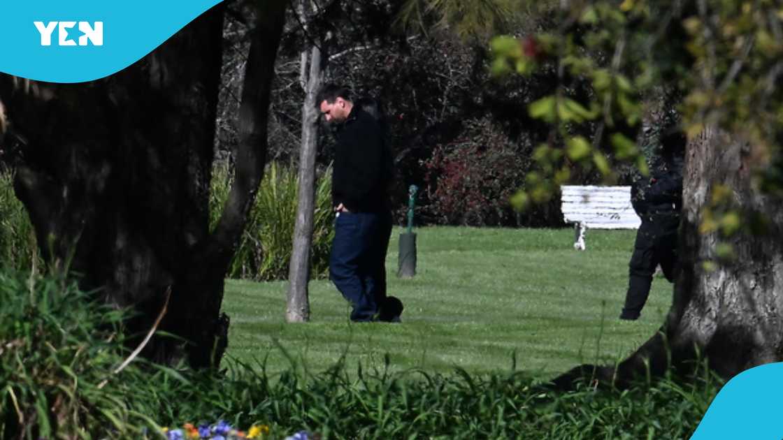 Emotional Scenes as Lionel Messi Bids Farewell to Father Jorge Messi at Burial Service