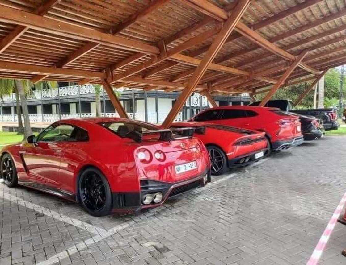 Atu Mould possessed a lot of supercars Atu Mould possessed a lot of supercars