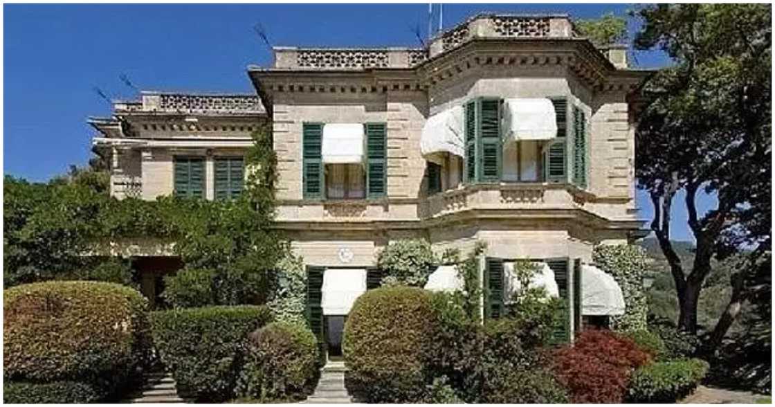 Samuel Eto'o's mansion Samuel Eto'o's mansion