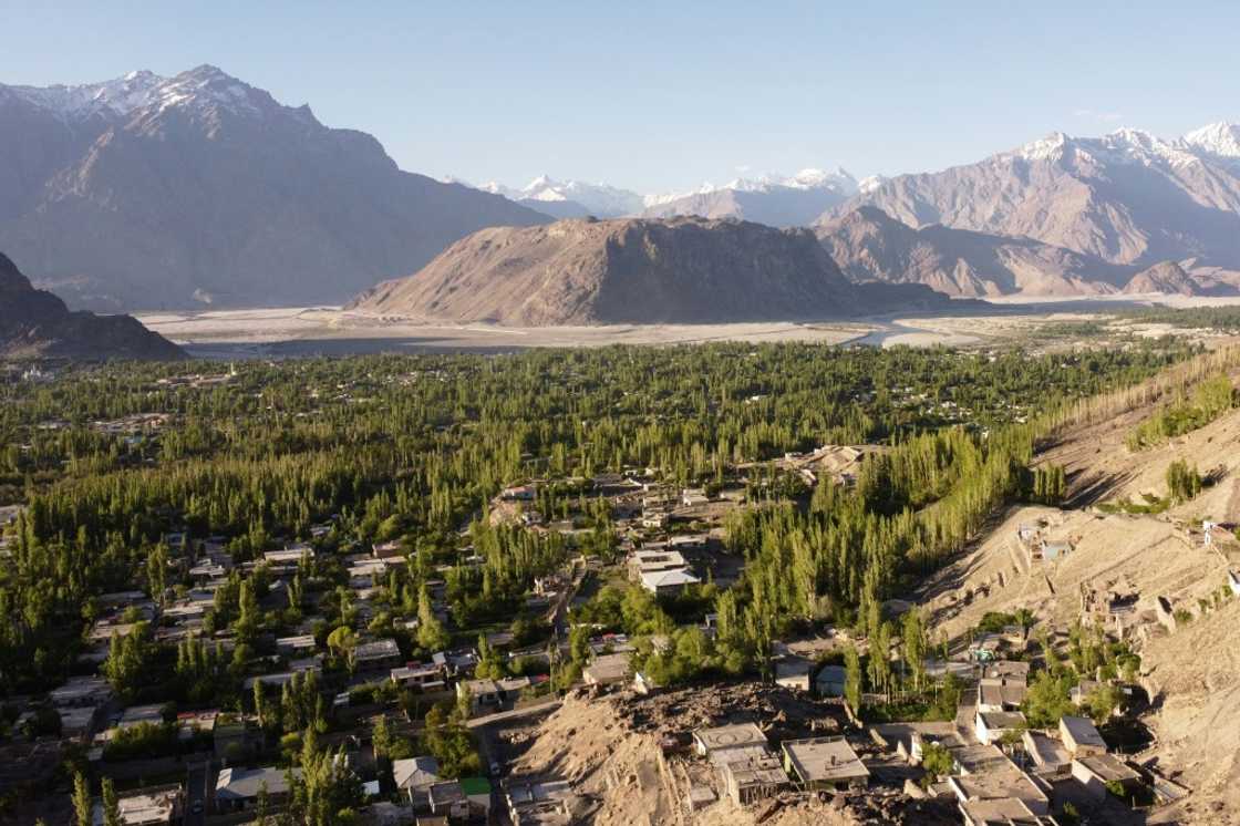 Owing to its remoteness, Gilgit-Baltistan is not connected to the national grid, so it relies on its own power generation from dozens of hydro and thermal plants Owing to its remoteness, Gilgit-Baltistan is not connected to the national grid, so it relies on its own power generation from dozens of hydro and thermal plants