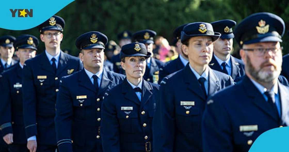 Australia, Australian Department of Defence, Australia Army, salary rates, top military officers, foreign nationals