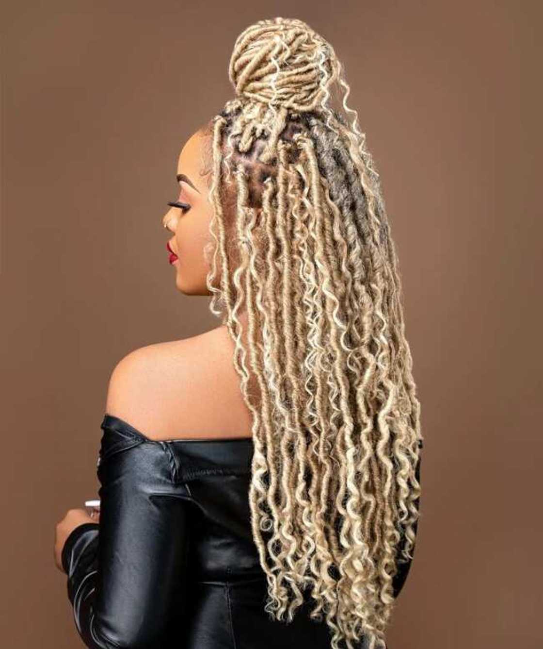 Half up half down hairstyles for black hair Half up half down hairstyles for black hair