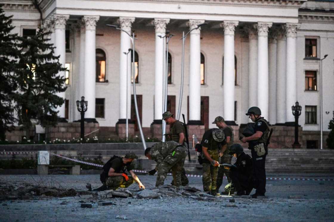 In his Saturday evening address, Ukrainian President Volodymyr Zelensky pledged that his country would 'endure' In his Saturday evening address, Ukrainian President Volodymyr Zelensky pledged that his country would 'endure'