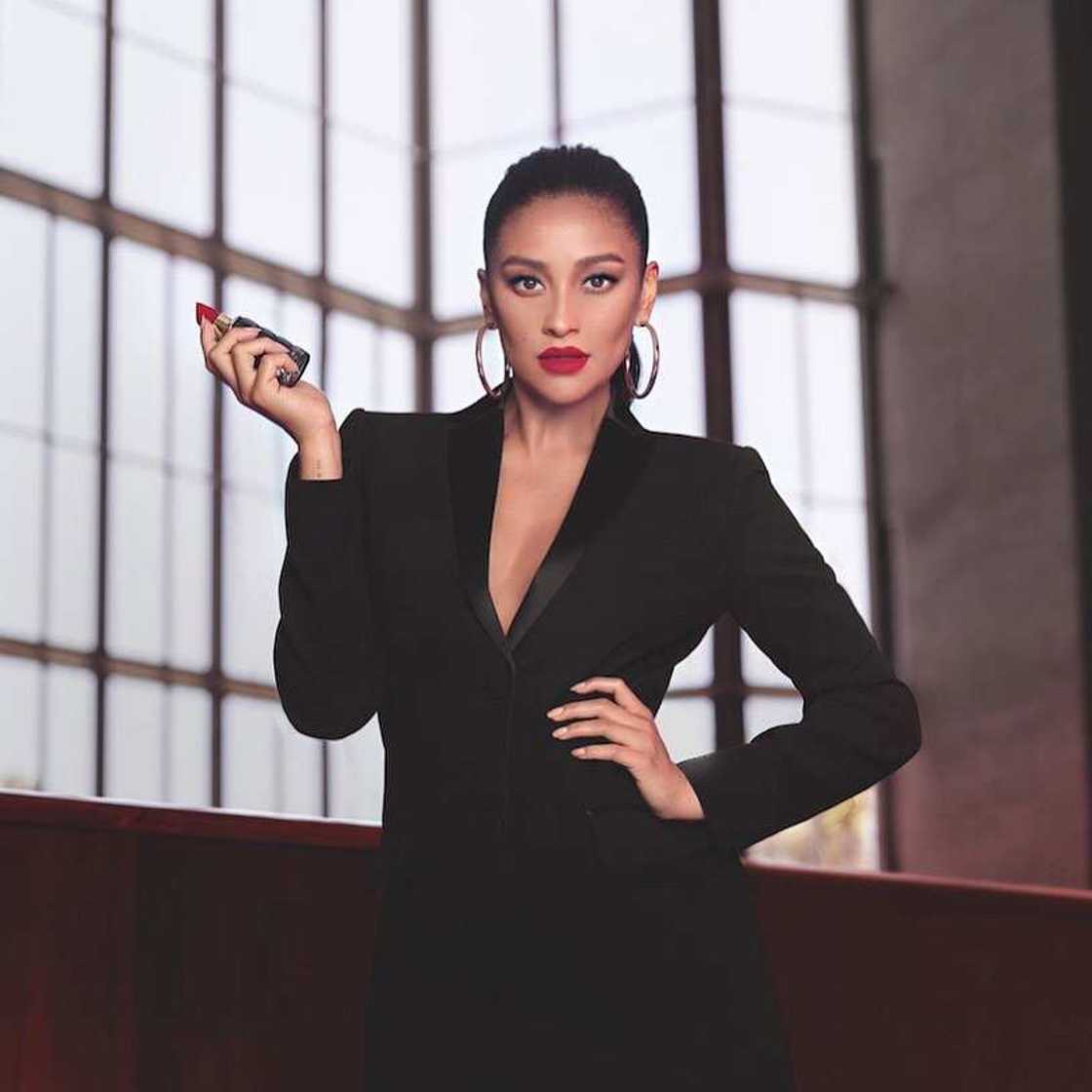 Shay Mitchell Shay Mitchell