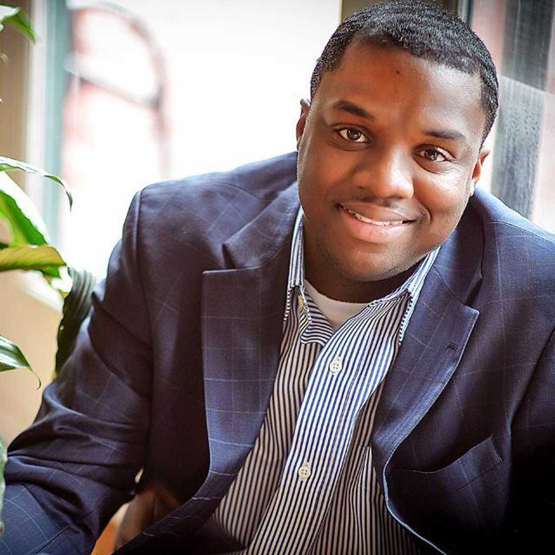 Actor Amir Williams at The Elite Radio Show Actor Amir Williams at The Elite Radio Show