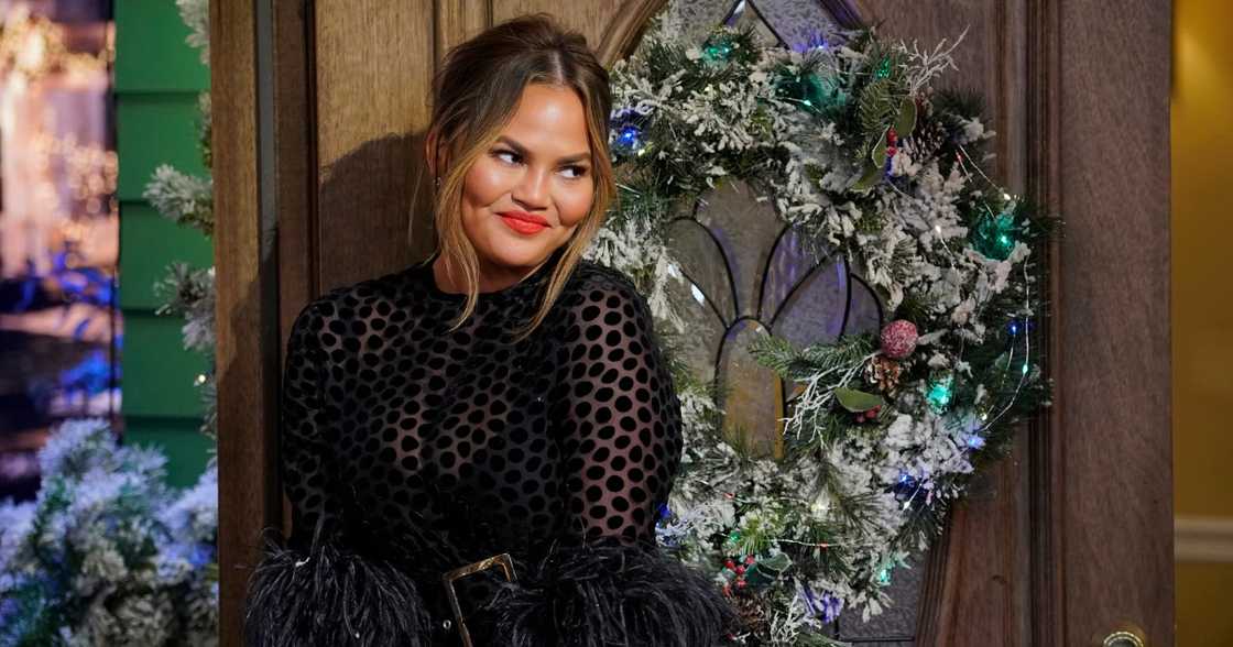 Chrissy Teigen quits Twitter after writing lengthy thread about negativity Chrissy Teigen quits Twitter after writing lengthy thread about negativity