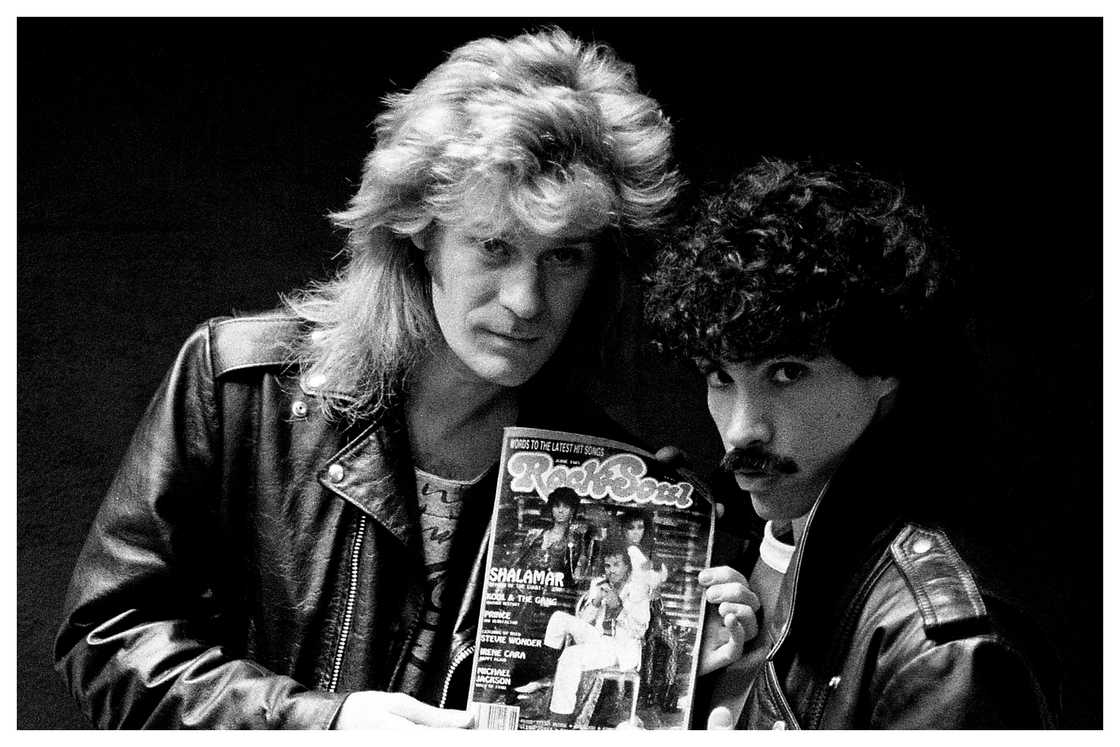 Daryl Hall (L) and John Oates (R) of Hall & Oates. Daryl Hall (L) and John Oates (R) of Hall & Oates.