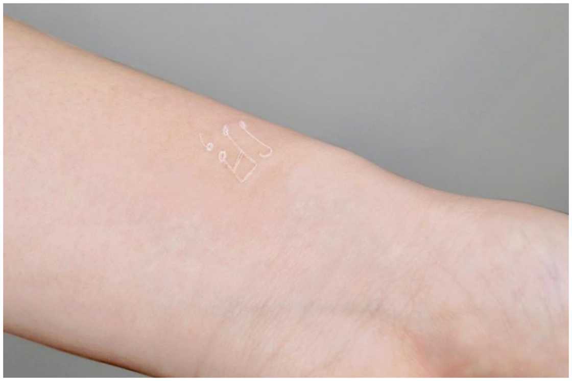 White tattoo White tattoo