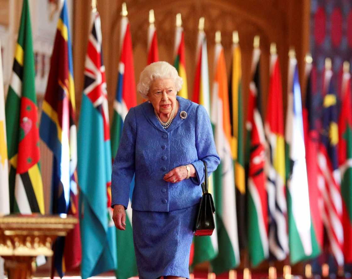 Queen Elizabeth II was head of the Commonwealth, a grouping of 54 nations, many of them formerly ruled by Britain Queen Elizabeth II was head of the Commonwealth, a grouping of 54 nations, many of them formerly ruled by Britain