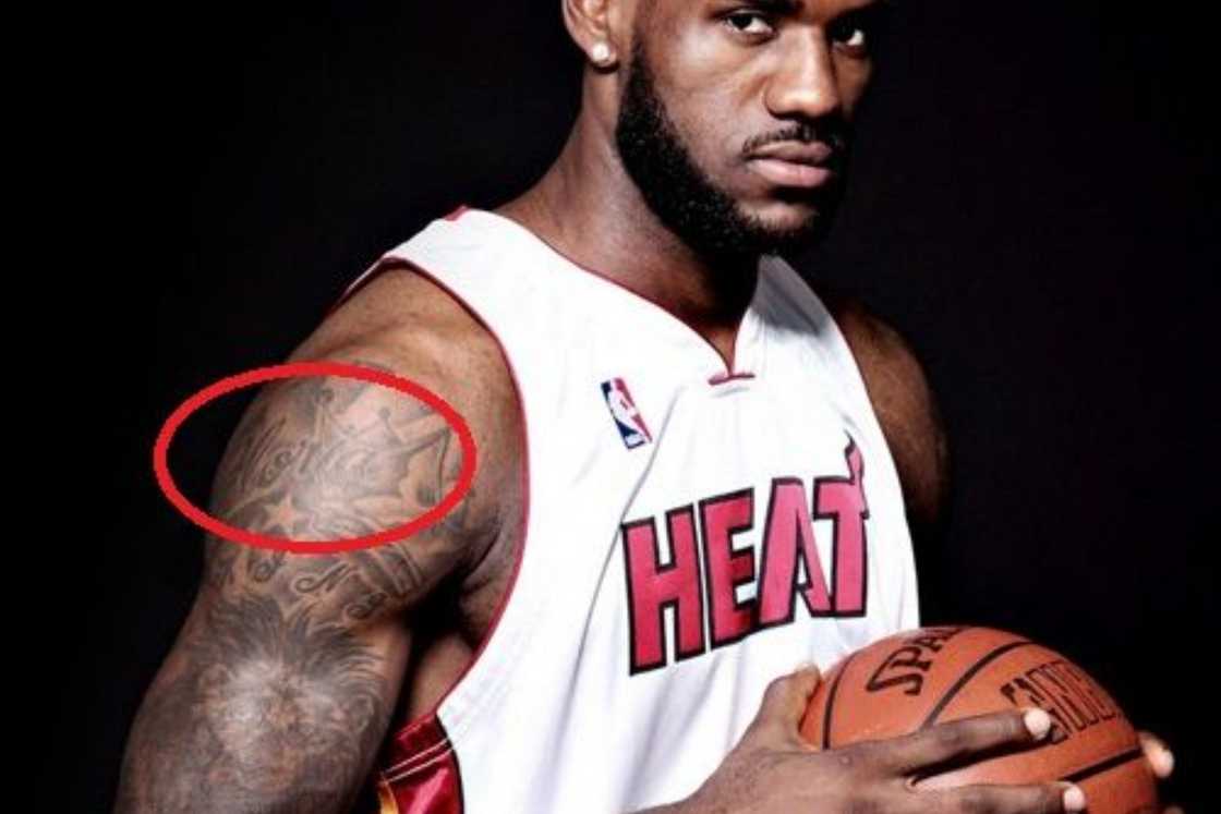 LeBron James has a Gloria tattoo on his right arm LeBron James has a Gloria tattoo on his right arm