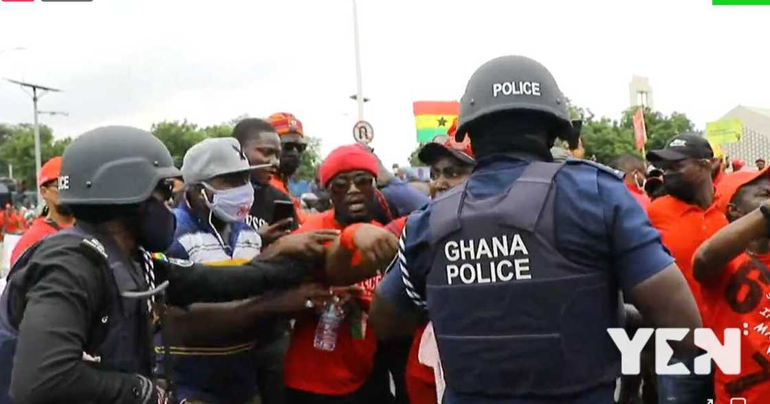 Live: Heavy police presence meets NDC protestors at the Jubilee House Live: Heavy police presence meets NDC protestors at the Jubilee House