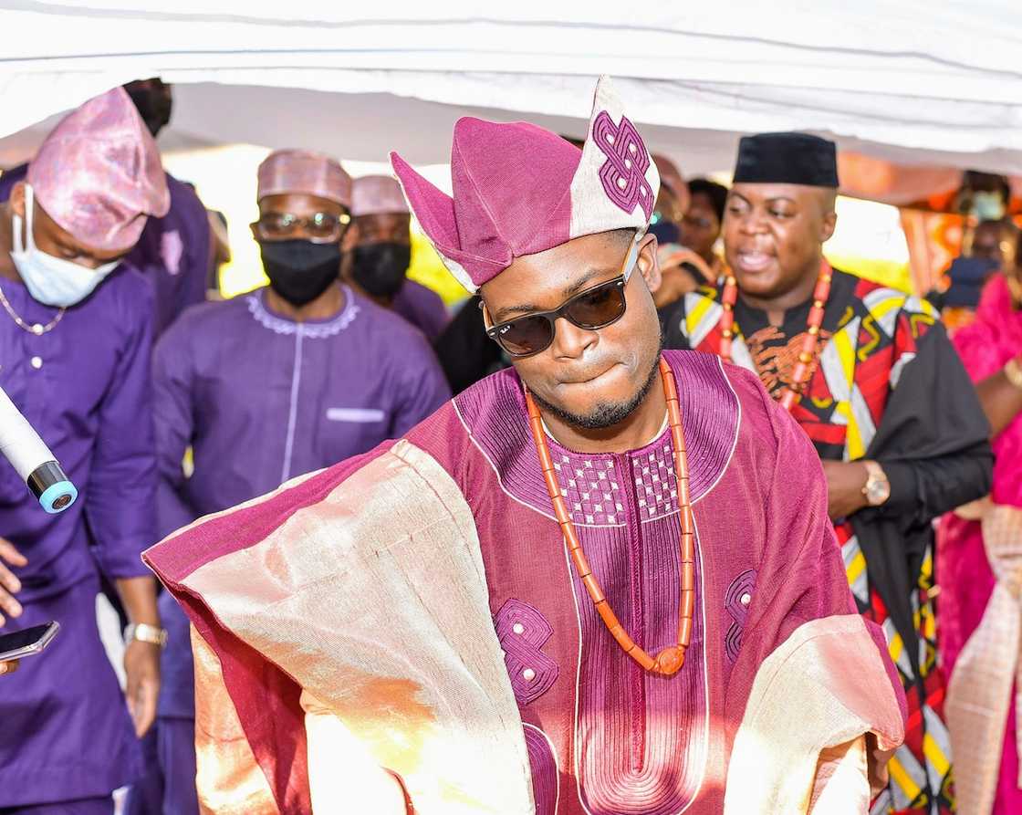 Luo bride, Nigerian hubby stun in beautiful African attire during traditional wedding