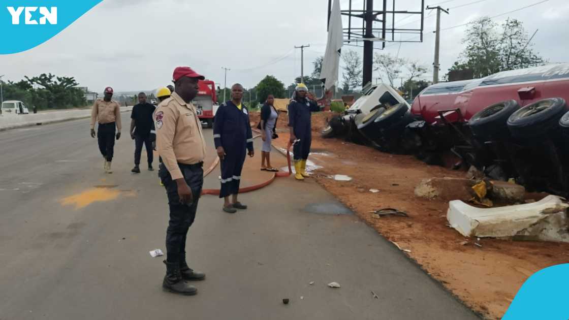 Kumasi accident, fuel tanker crash, Ashanti Region news, Ghana National Fire Service, Kumasi Ridge, fire outbreak prevention