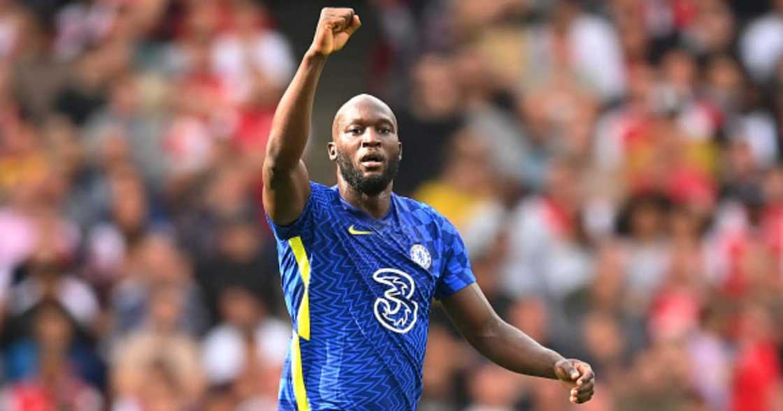 Romelu Lukaku of Chelsea celebrates after scoring their side's first goal during the Premier League match between Arsenal and Chelsea at Emirates Stadium on August 22, 2021 in London, England. (Photo by Michael Regan/Getty Images) Romelu Lukaku of Chelsea celebrates after scoring their side's first goal during the Premier League match between Arsenal and Chelsea at Emirates Stadium on August 22, 2021 in London, England. (Photo by Michael Regan/Getty Images)