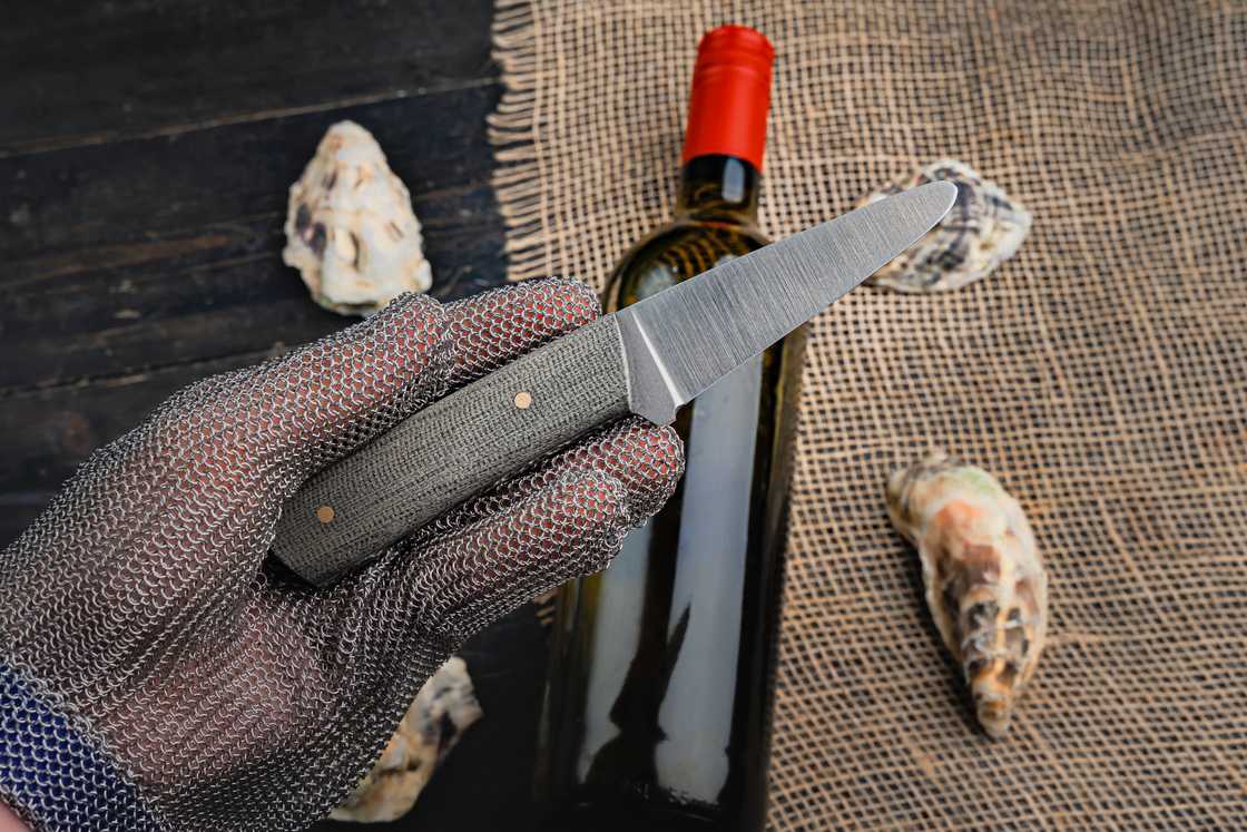 How to open a wine bottle without a corkscrew? How to open a wine bottle without a corkscrew?