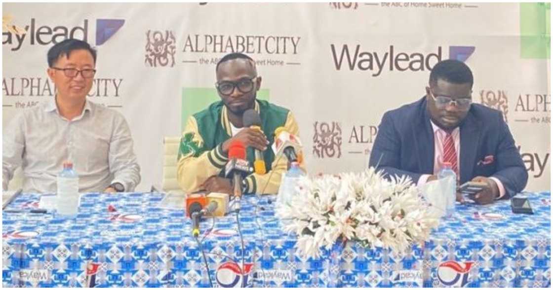 Okyeame Kwame (middle) lands brand ambassadorial deal with a real estate company Okyeame Kwame (middle) lands brand ambassadorial deal with a real estate company