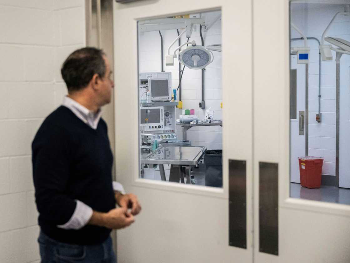 The surgical room at a United Therapeutics facility in Christiansburg, Virginia, is designed to operate on specially genetically altered pigs The surgical room at a United Therapeutics facility in Christiansburg, Virginia, is designed to operate on specially genetically altered pigs