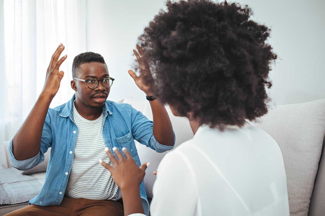 A man talking to a lady
