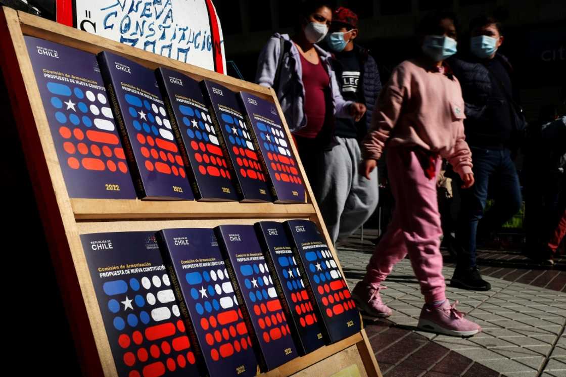 The Chilean government has printed 900,000 copies of the draft constitution for study ahead of the September 4 referendum The Chilean government has printed 900,000 copies of the draft constitution for study ahead of the September 4 referendum