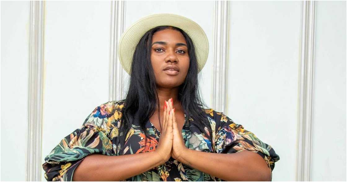 Abena Korkor Gives Love Another Chance, Flaunts Lover In Video Abena Korkor Gives Love Another Chance, Flaunts Lover In Video