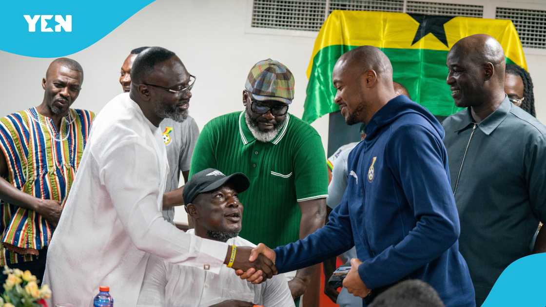 The Professional Footballers Association of Ghana (PFAG), PFAG visits Ghana Black Stars, PFAG pays courtesy call on Black Stars, Ghana vs Mali, Accra Sports Stadium.