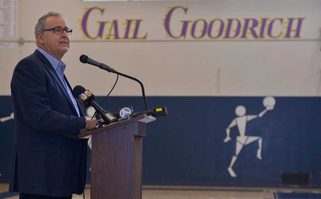 Gail Goodrich giving a speech