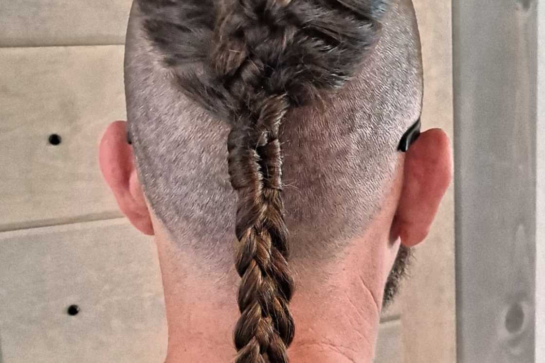 A single viking braid A single viking braid