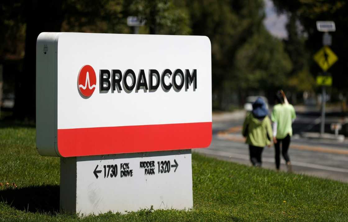 Broadcom is seeking to expand into the software market to boost its server business