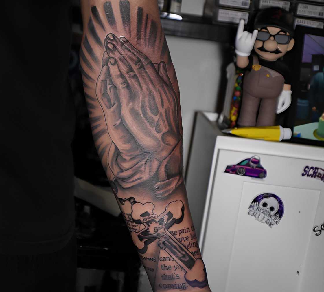 Romans 8:18 Bible verse tattoo Romans 8:18 Bible verse tattoo