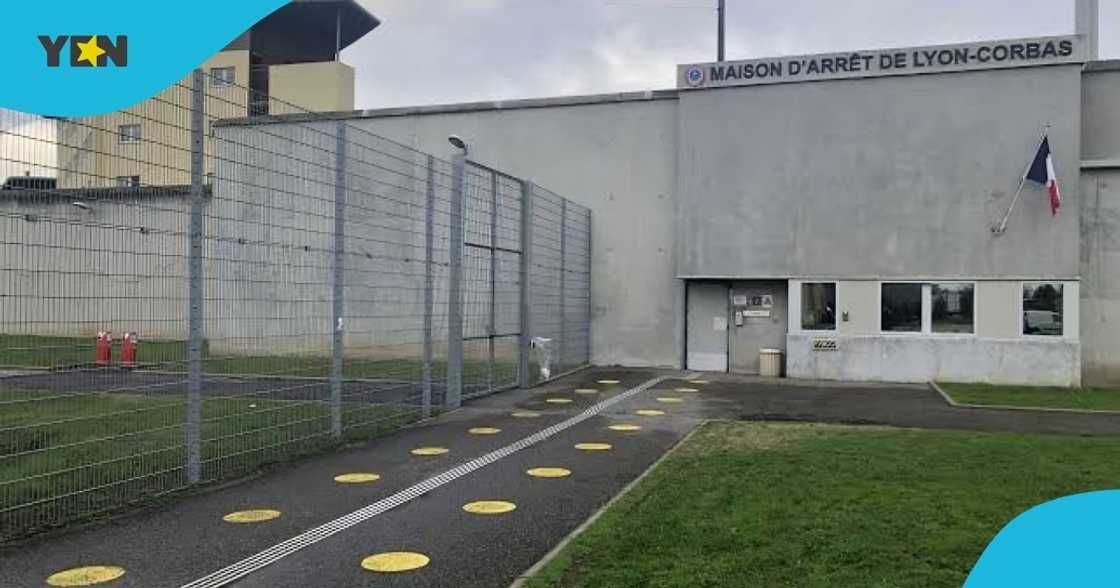 Lyon-corbas prison, prison inmate, prisoner escape, French police, French prison, cellmate's bag, Elyazid. A, the joker, the equaliser. Lyon-corbas prison, prison inmate, prisoner escape, French police, French prison, cellmate's bag, Elyazid. A, the joker, the equaliser.