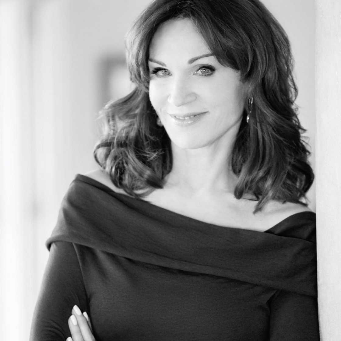 Aurora Teagarden cast and characters Aurora Teagarden cast and characters