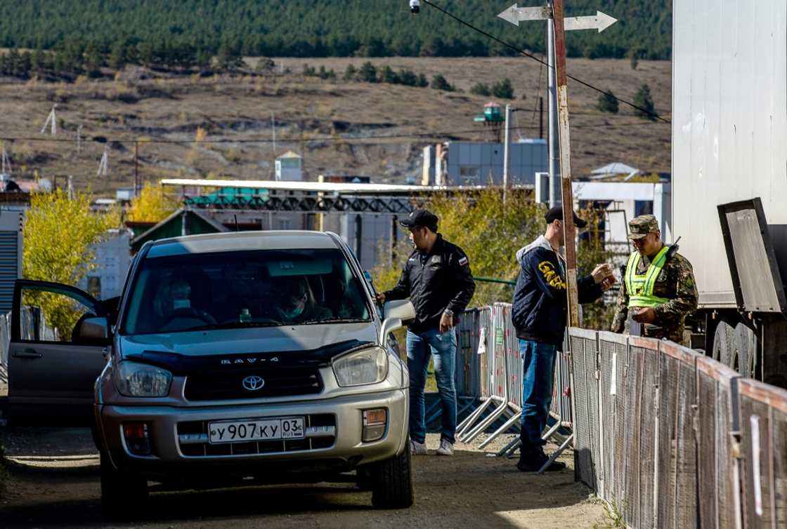 Fears that Moscow may close the borders have accelerated many Russians' decision to flee Fears that Moscow may close the borders have accelerated many Russians' decision to flee