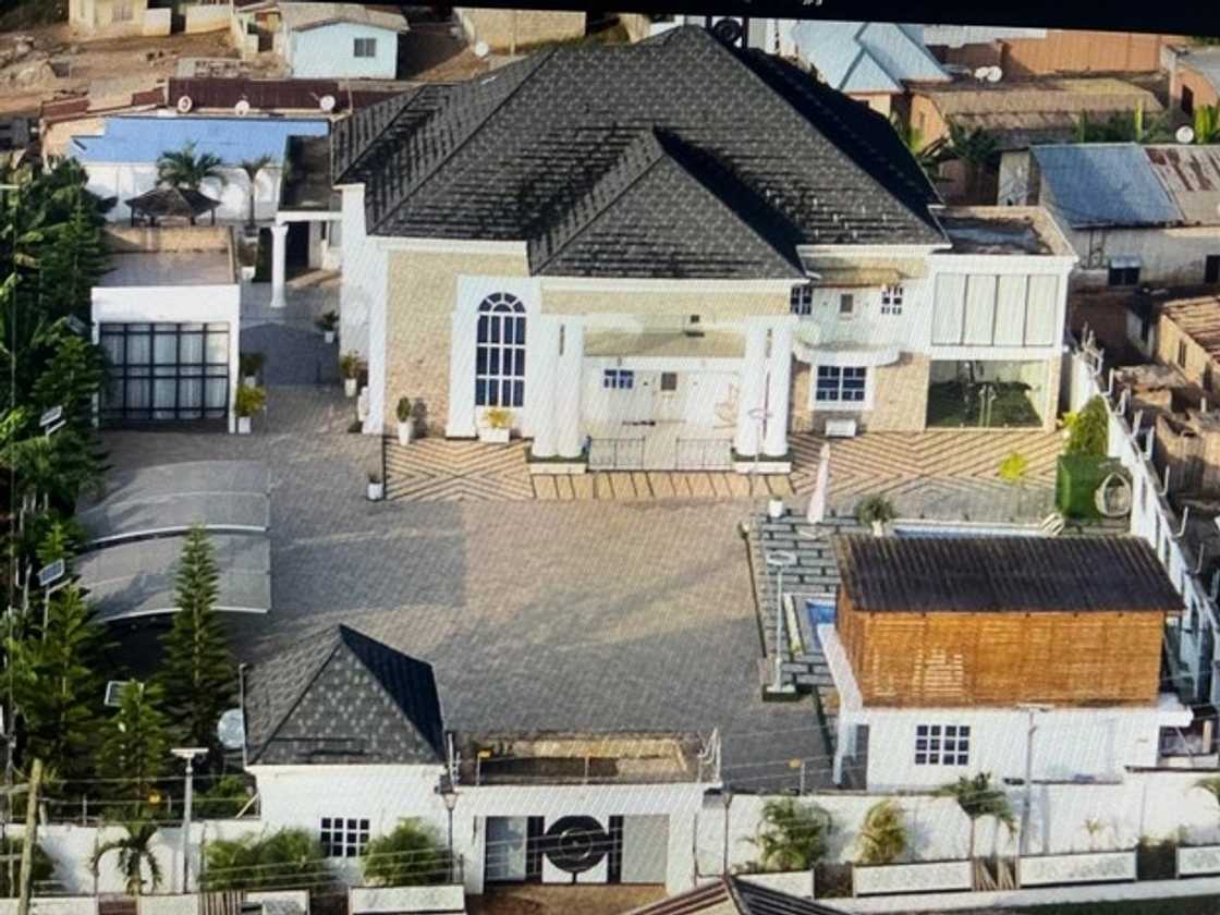 Frederick Kumi, romance scam charges, US, Fraud, Abu Trica, Luxury cars, Mansion seized