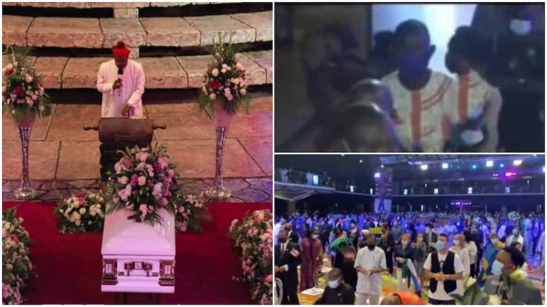 Many people clapped and said amen. Many people clapped and said amen.